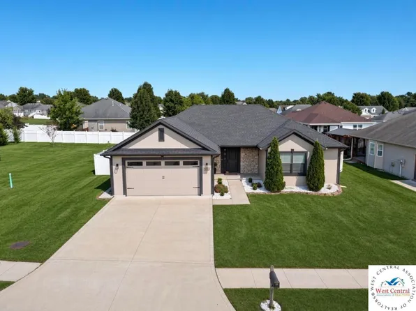 504 Katy Cir, Sedalia, MO 65301