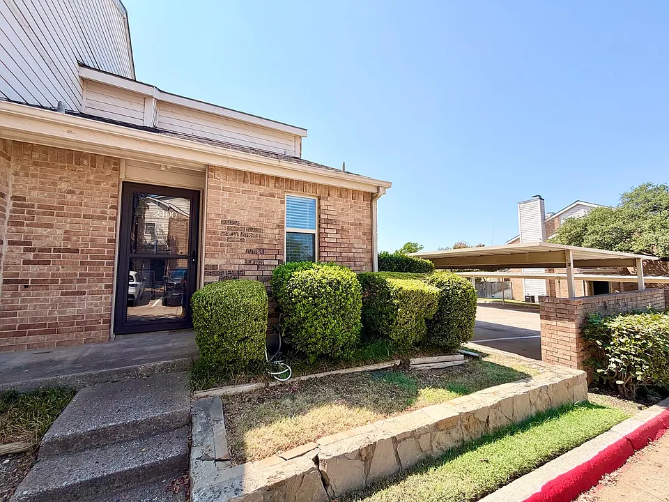 3635 Garden Brk #2400