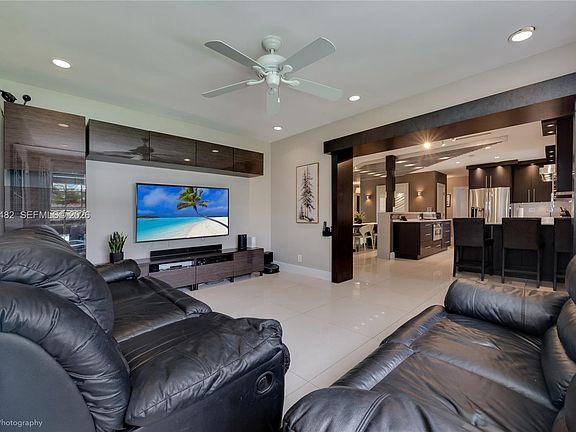 4th image of 7940 SW 20th St