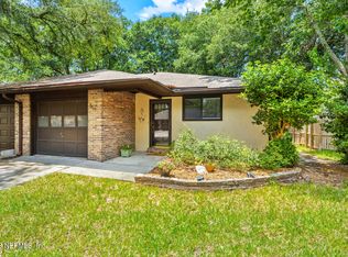 7465 Colony Cove Ln, Jacksonville, FL 32277