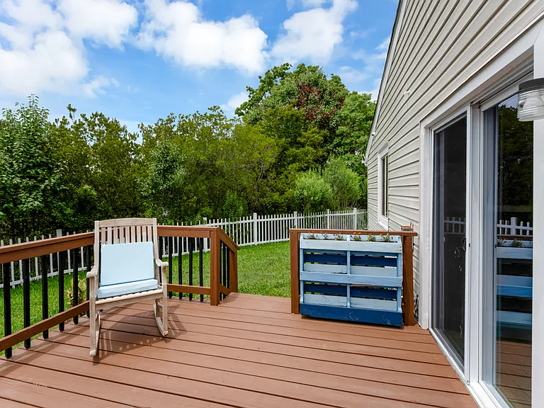 932 Fern Ridge Rd — Photo 32