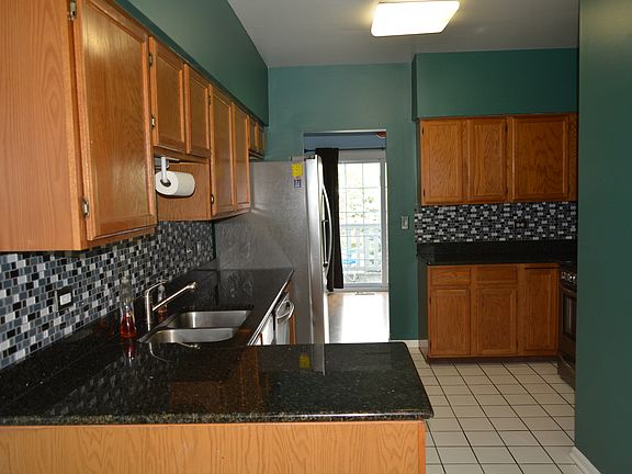 5th image of 613 W Parkside Dr