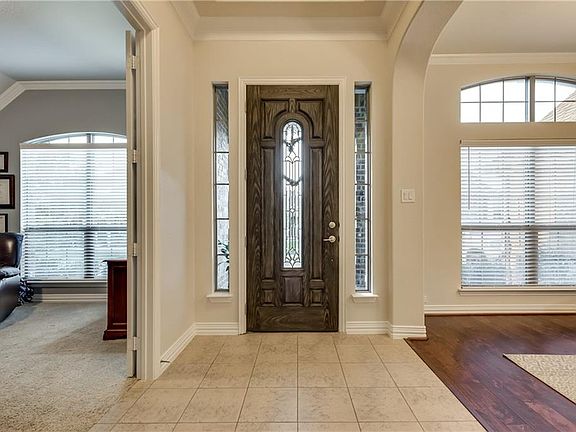 5th image of 611 Carnaby Ct