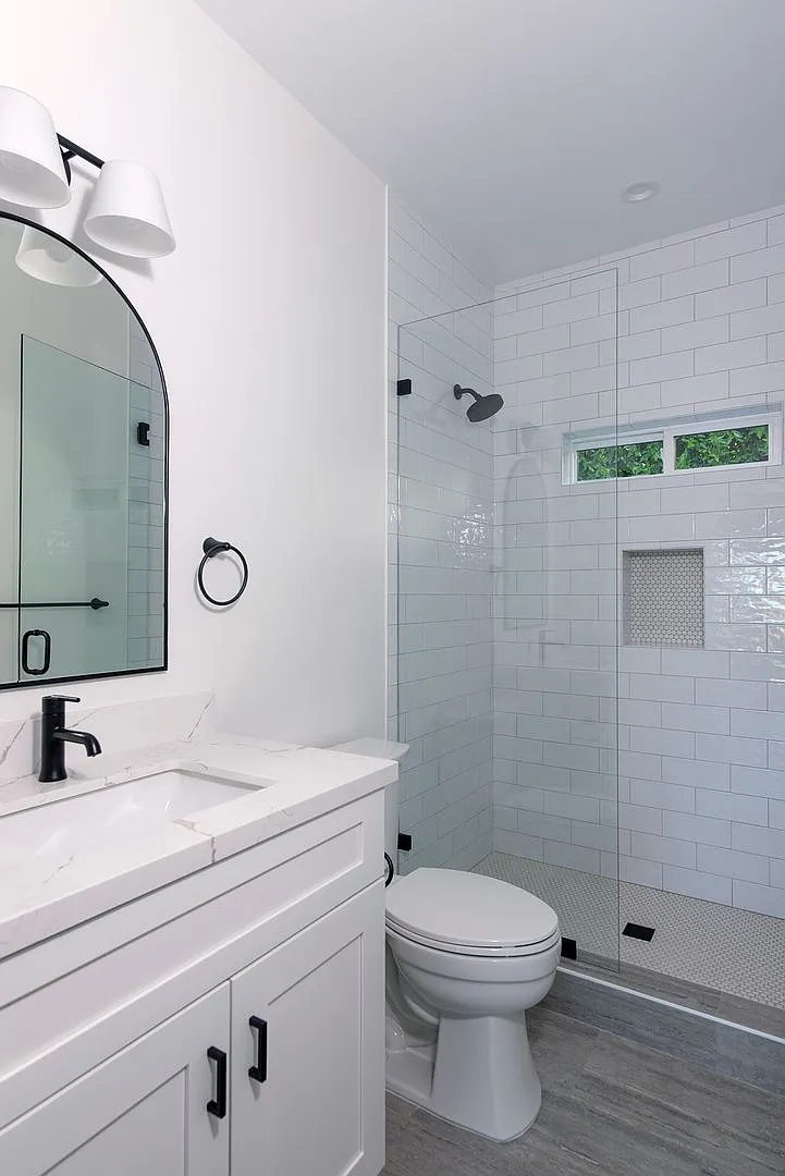2 bed, $3,000 — Photo 4