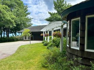 112 Wood Ridge Rd, Center Harbor, NH 03226
