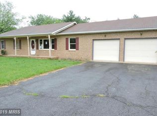 299 Larian Dr, Bunker Hill, WV 25413