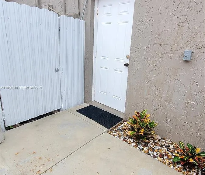 8613 Beekman Dr — Photo 9