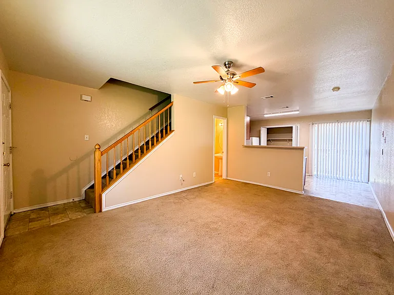 308 Creek St #C — Photo 4