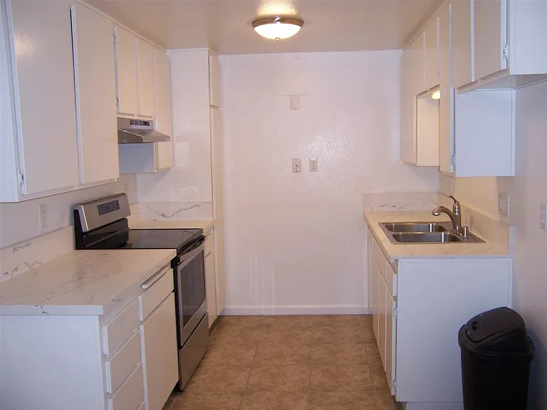 12609 Robison Blvd #103 — Photo 3
