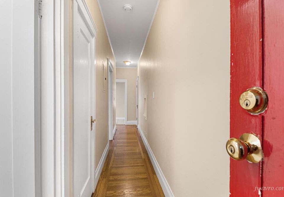 1st image of 581 14th Ave #5