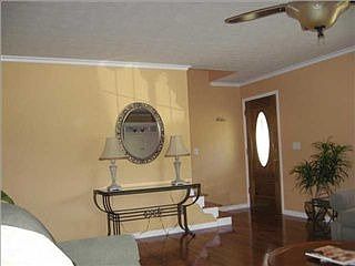1st image of 134 Crestwood Dr