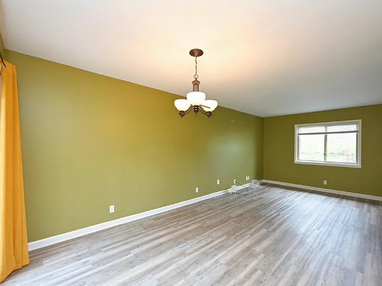 215 Summit Ridge Dr — Photo 14