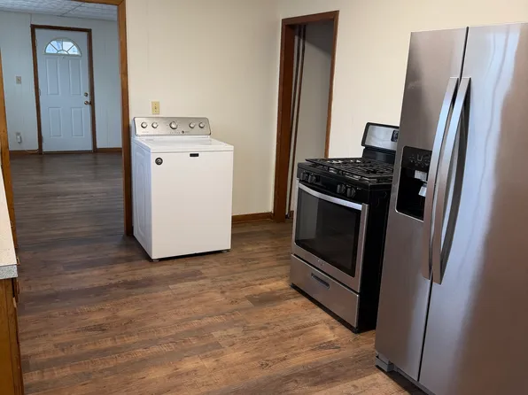 15 Chestnut St, Du Bois, PA 15801