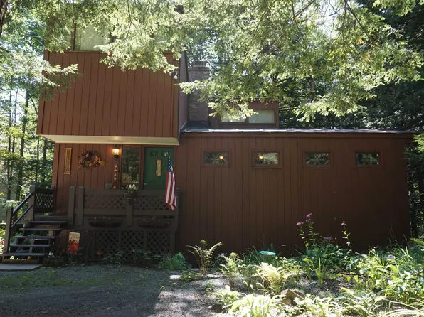 1126 Wheelock Road, Hartford, VT 05059