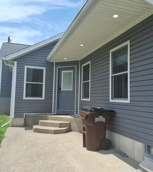 623 S College Ave — Photo 2