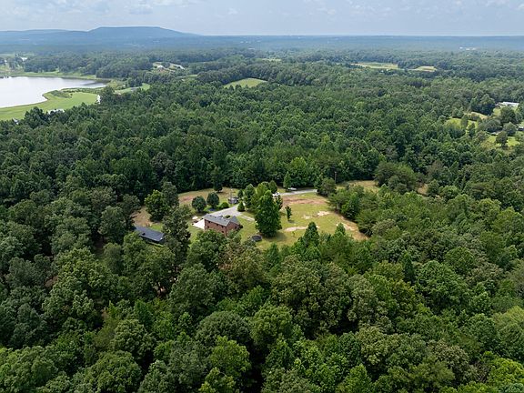 5th image of 443 Paradise Ln