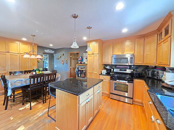 4th image of 8011 1st Ave S