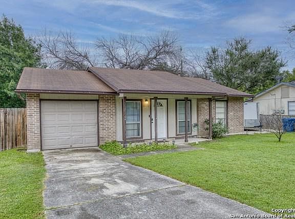 2nd image of 4426 Hickory Hill Dr