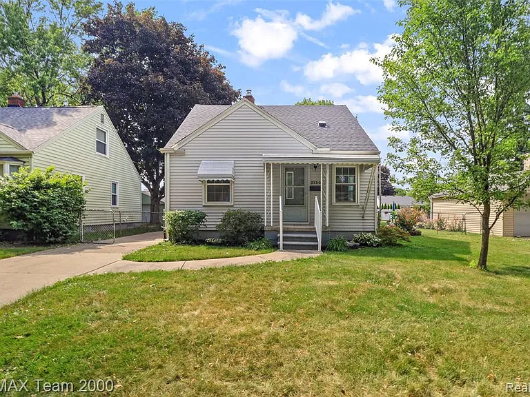 3130 Chestnut St — Photo 2