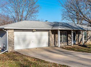 1500 S Mesa Dr, Columbia, MO 65201