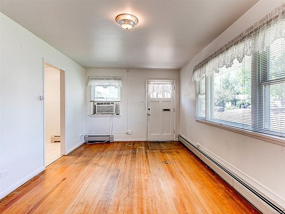 4th image of 2340 S Knox Ct