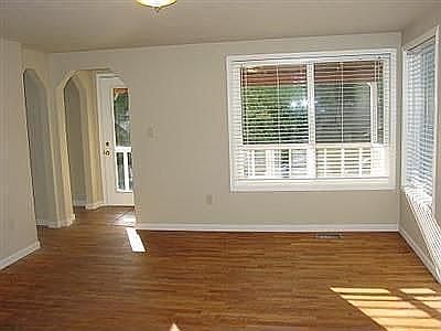 2nd image of 1302 Poindexter Ave