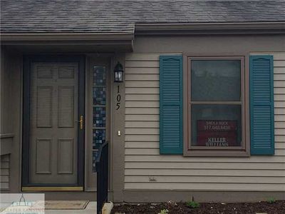 105 Park Meadows Dr, Lansing, MI, 48917