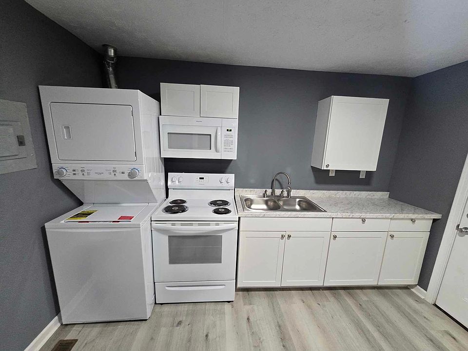 946 S 11th St Gadsden AL Zillow