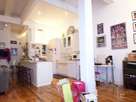 Rented by Hecht Group | media 5