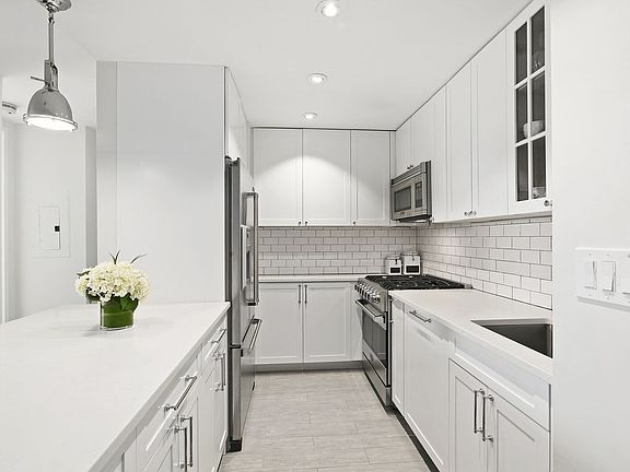 2nd image of 1965 Broadway APT 12D