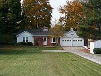 1st image of 51 Lakeview Dr