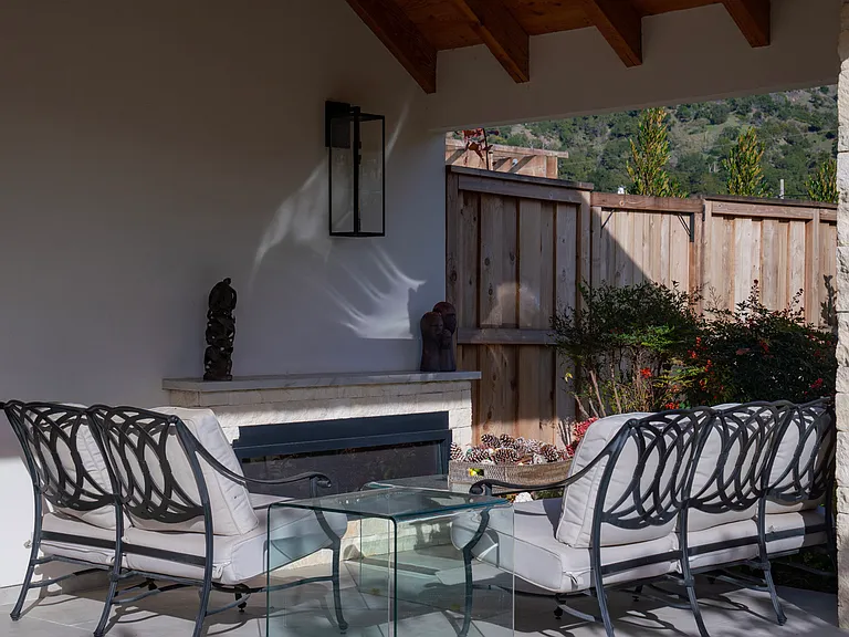 6161 Silverado Trl — Photo 35