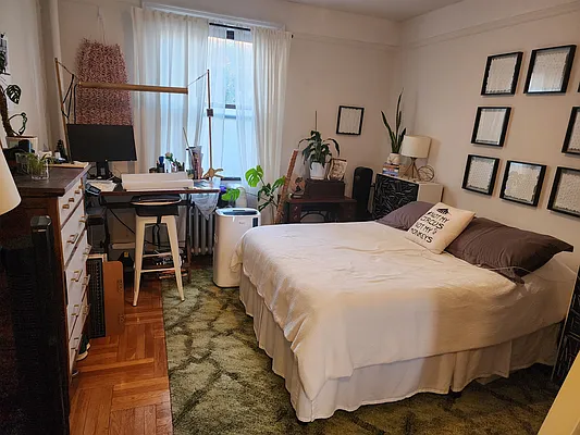 Rented by Astoria Park Realty Group Inc | media 2