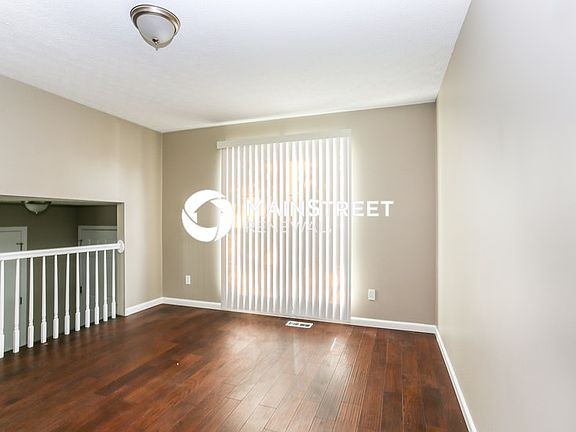 5th image of 818 Wallinger Dr
