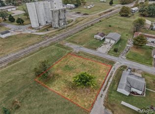 206 N 3rd St, Baldwin, IL 62217