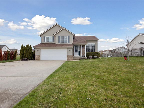 3rd image of 2063 Hartstone Dr SE