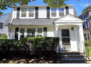 174 Laurel Pl, Bridgeport, CT 06604
