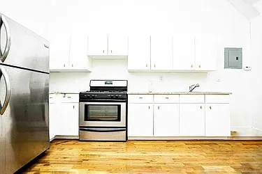 Rented by Rentall Group Inc