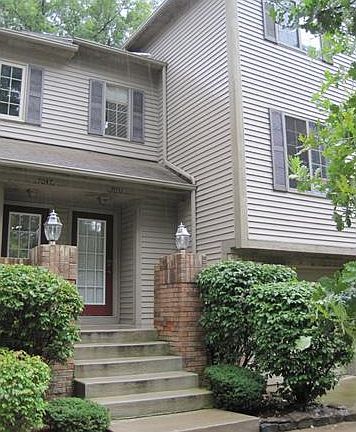 2nd image of 7051 Colonial Oaks Dr #1