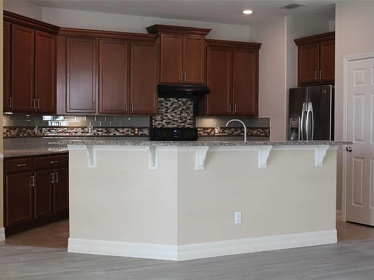12067 Sumter Dr — Photo 2