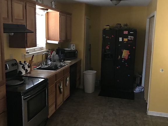 4th image of 6150 Kentwood Dr