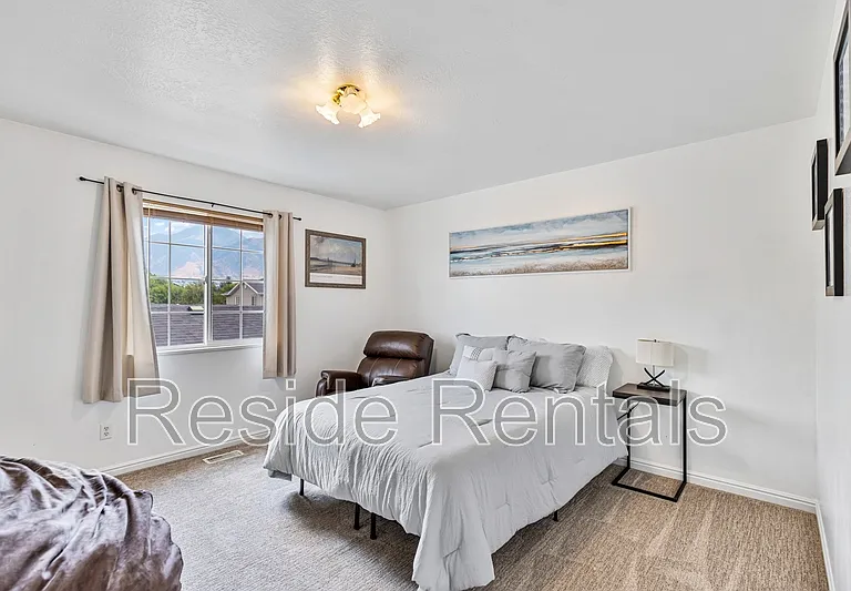 1637 Talon Dr #1 — Photo 15