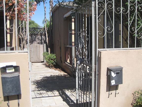 4th image of 2127 30th St