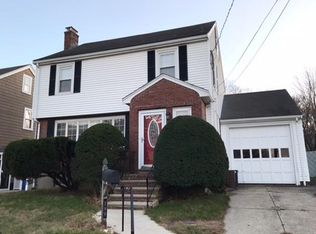 299 Bowdoin St, Winthrop, MA 02152