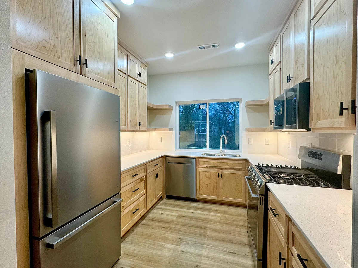 Building Photo - 2279 W Wedington Dr