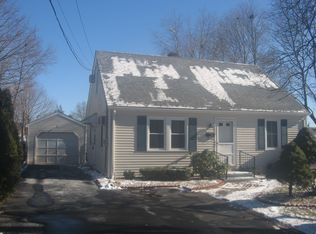 260 Douglas Dr, Meriden, CT 06451