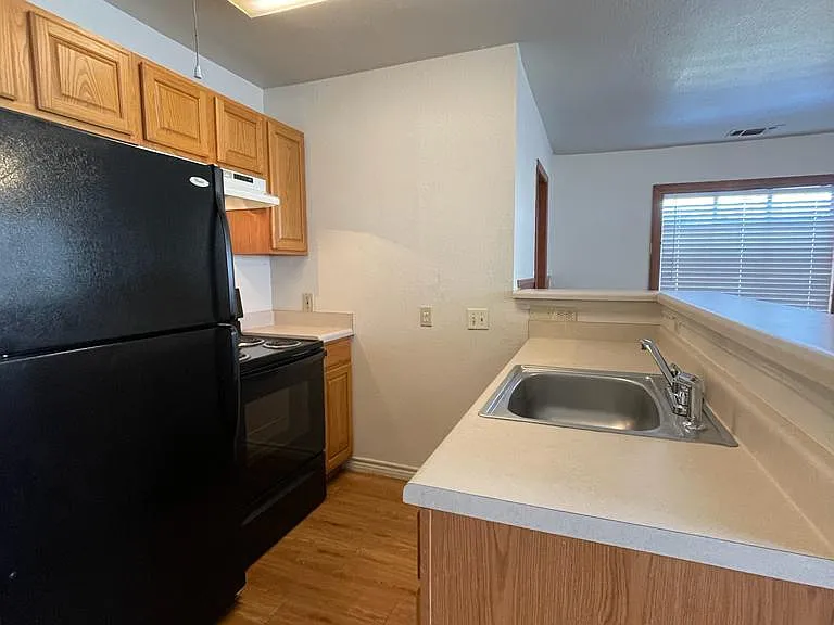 108 Austin St #A — Photo 5