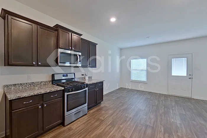 906 Shady Brk — Photo 6