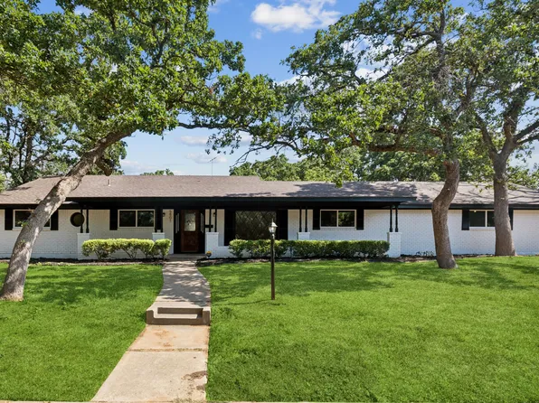 5801 Blueridge Dr, Fort Worth, TX 76112