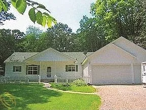 3098 E Coon Lake Rd photo 1